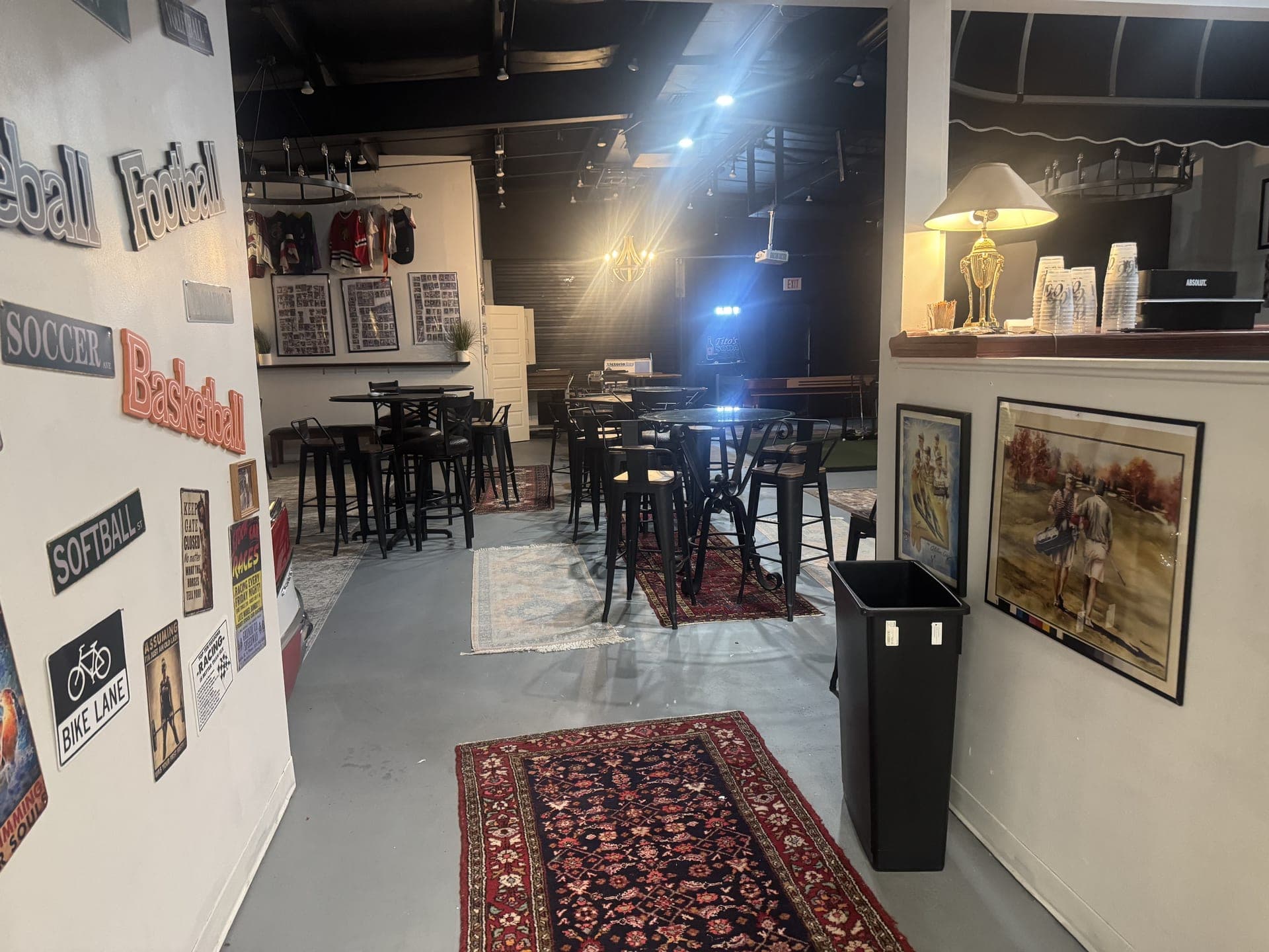 Sports Lounge